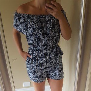 H&M Size 6 Black and Blue Floral Romper